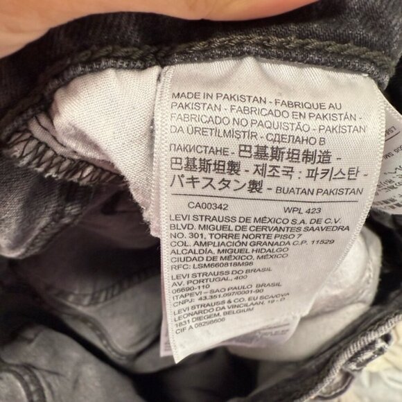 Levi's® Premium WEDGIE STRAIGHT FIT WOMEN'S JEANS SIZE 30 - Picture 8 of 10